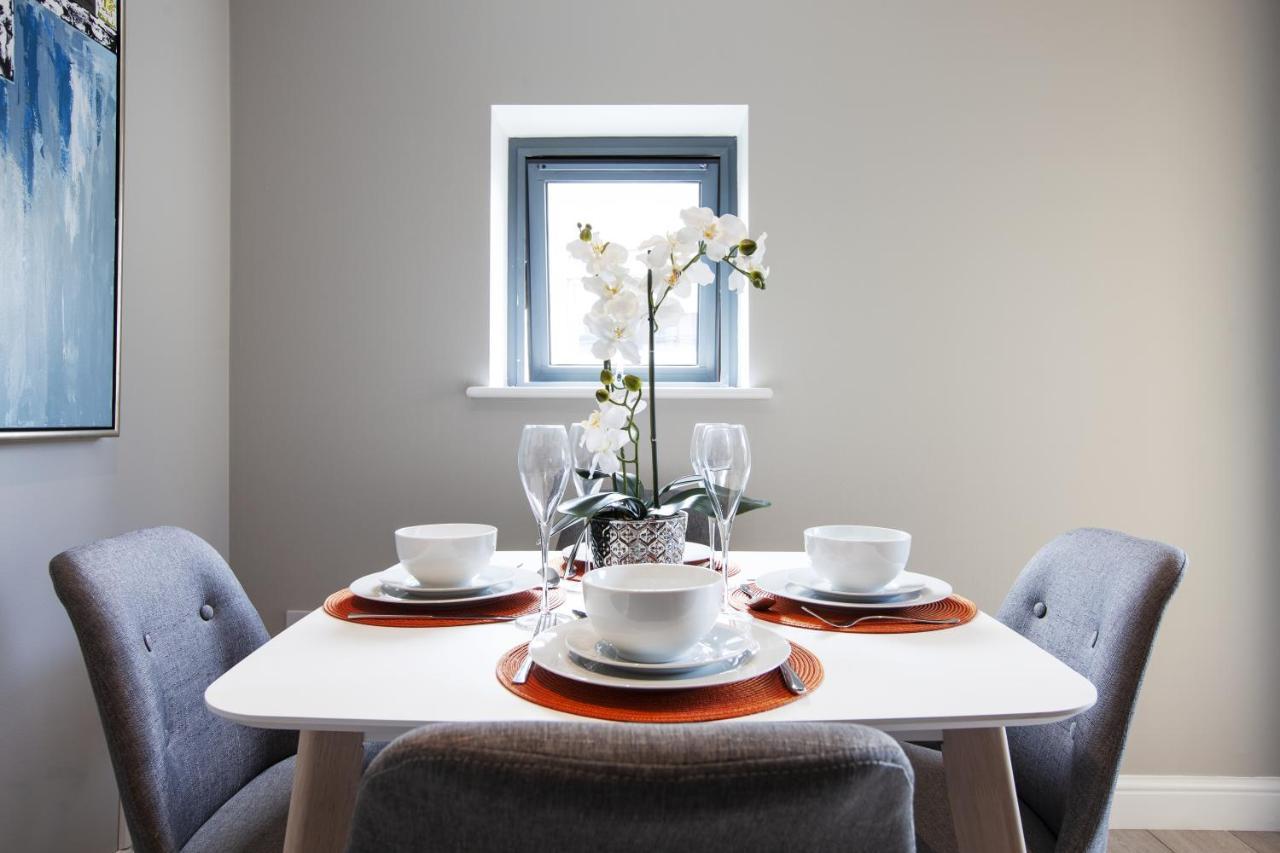 Urban Living'S - The Wesley Beautiful City Centre Apartment With Balcony Oxford Extérieur photo