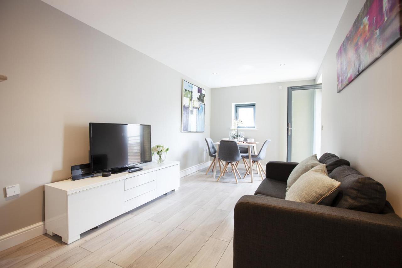 Urban Living'S - The Wesley Beautiful City Centre Apartment With Balcony Oxford Extérieur photo