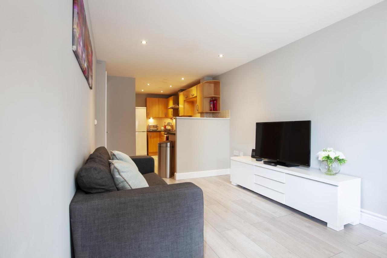 Urban Living'S - The Wesley Beautiful City Centre Apartment With Balcony Oxford Extérieur photo