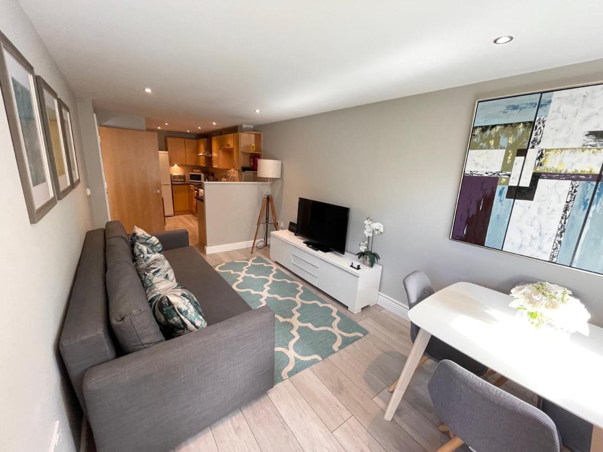 Urban Living'S - The Wesley Beautiful City Centre Apartment With Balcony Oxford Extérieur photo